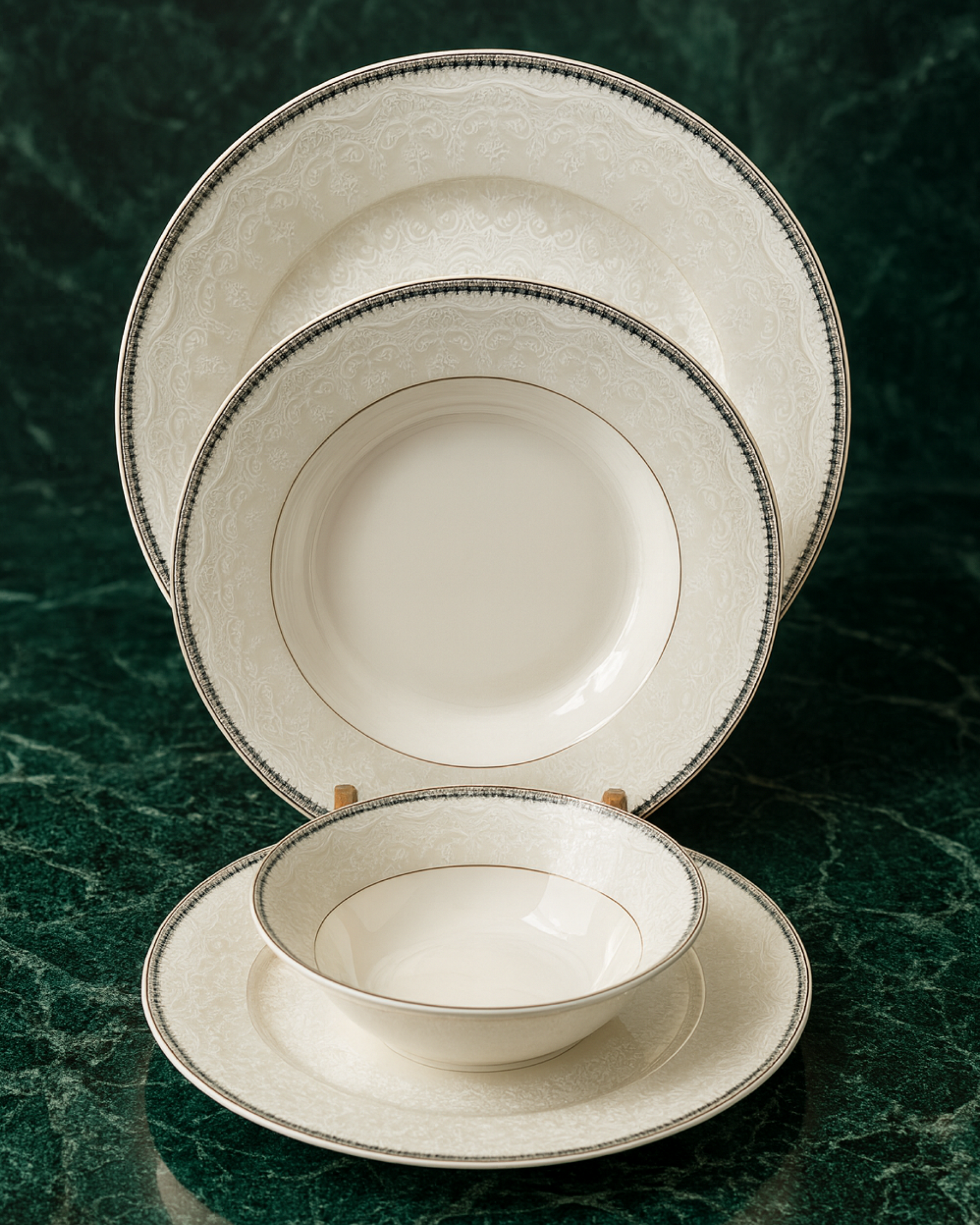 Set pjatash porcelani Imperial (24 copë)