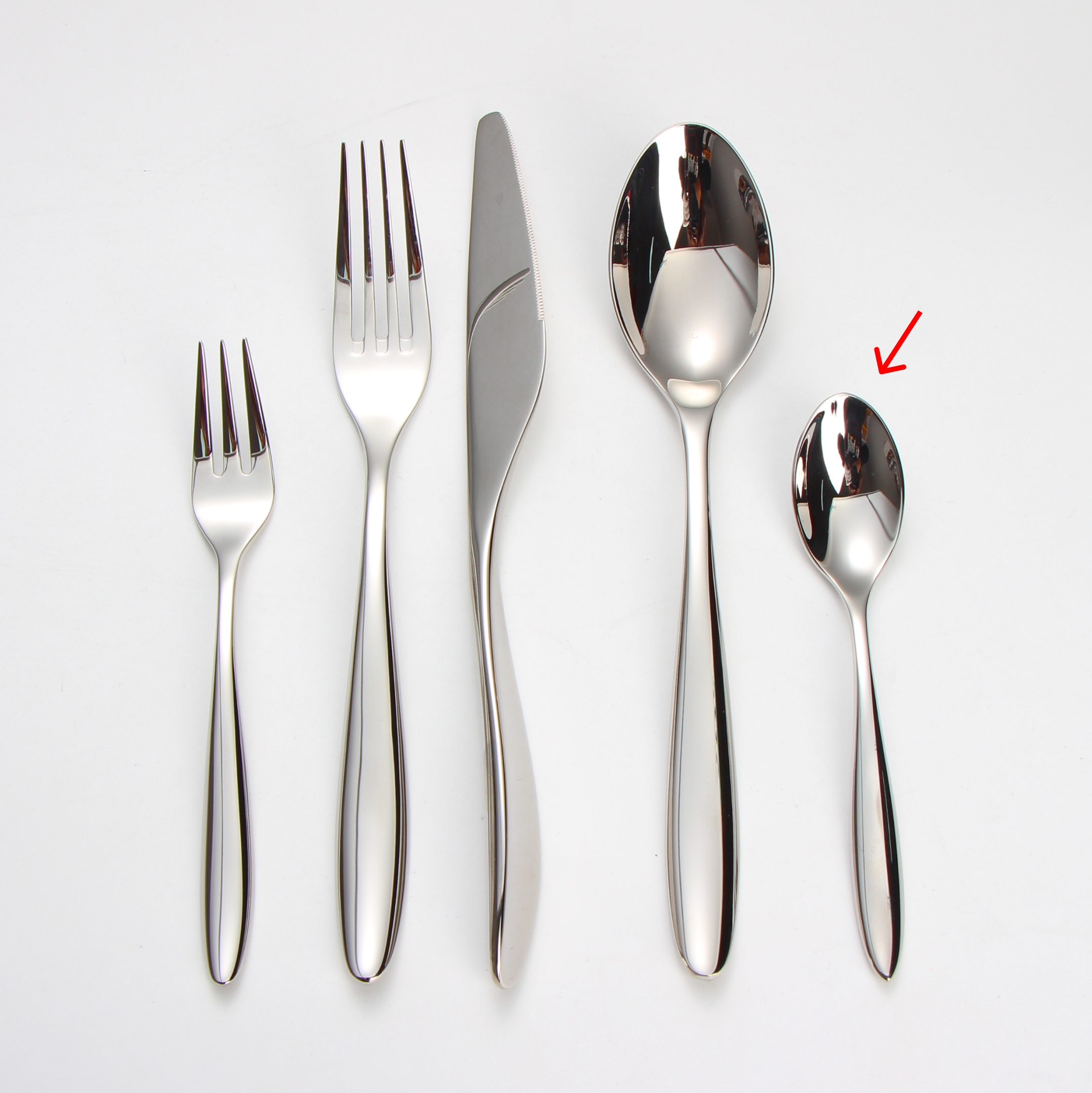 Set - Lugë ëmbëlsire Vittoria (12 copë)