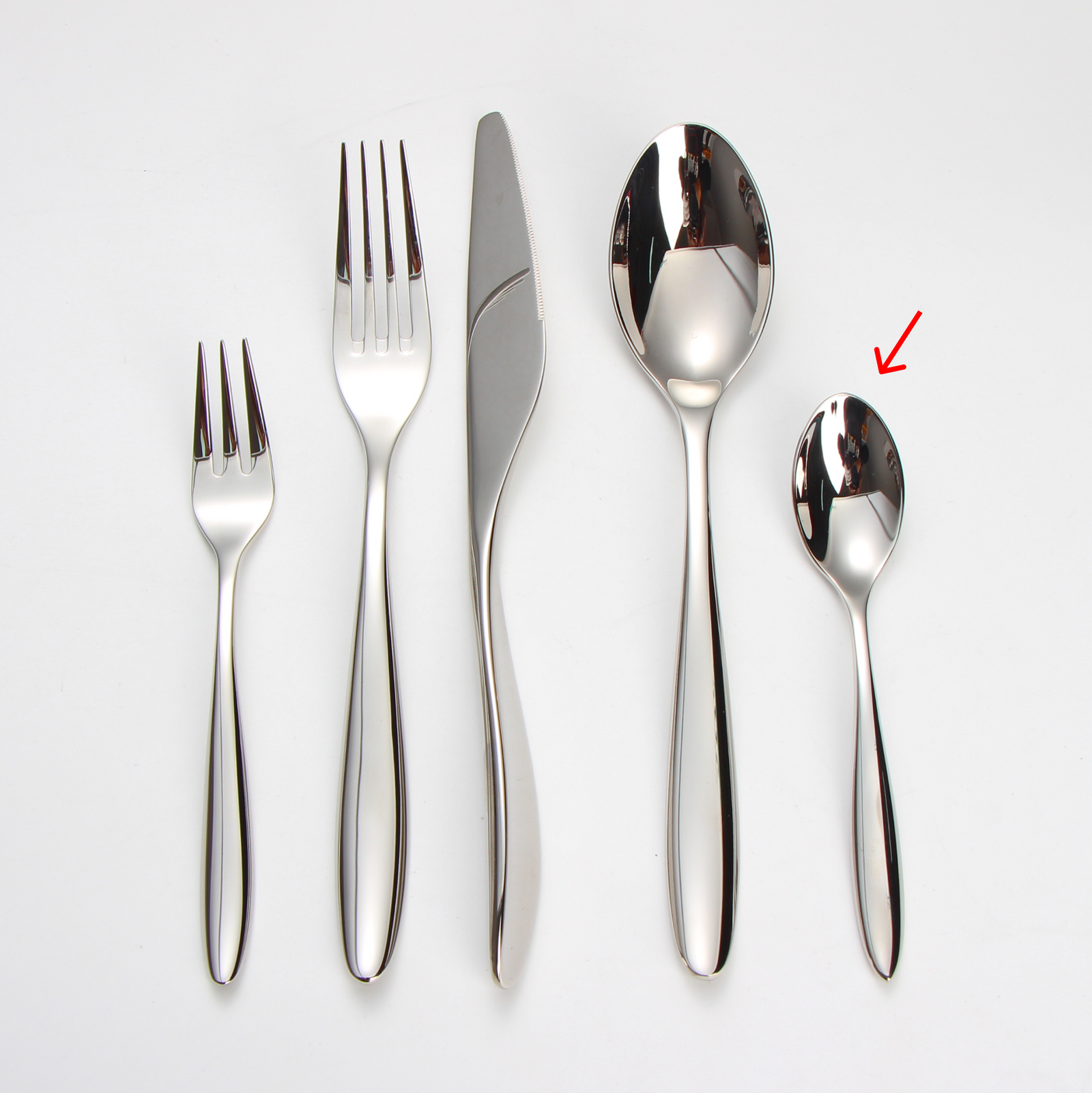 Set - Lugë ëmbëlsire Vittoria (12 copë)